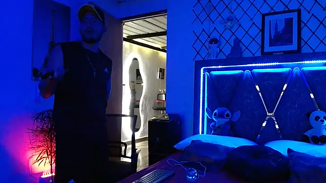 Nathan Mendoza online show from 07-11-26, 02:14