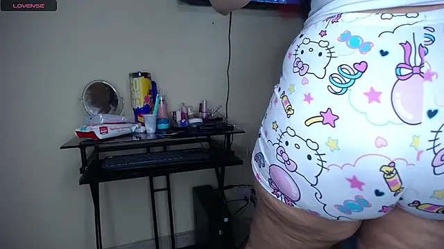 scarlet tommy online show from 07-26-26, 10:05