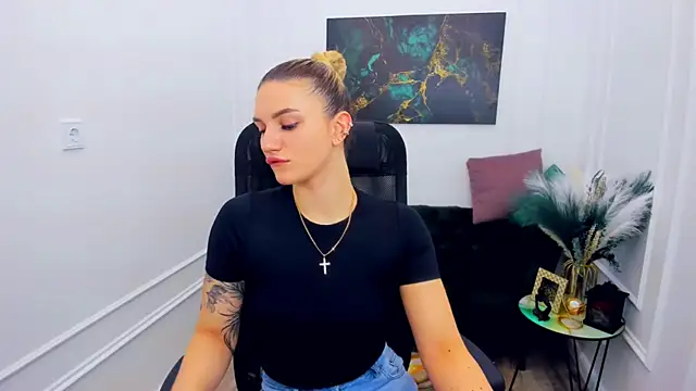 SelenaeMoore online show from 02-22-26, 07:34