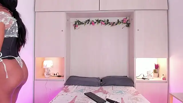 KendallRosse1 online show from 09-27-25, 01:49