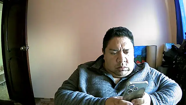 Snapshot of mateo-35audit chatting on 06-27-26, 03:28 mateo-35audit online show from 06-27-26, 03:28