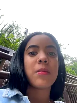 Snapshot of NAUGHTY_LITTLE_18 chatting on 09-27-25, 09:20 NAUGHTY LITTLE 18 online show from 09-27-25, 09:20