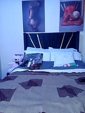 Cherriikenzie online show from 10-13-25, 08:09