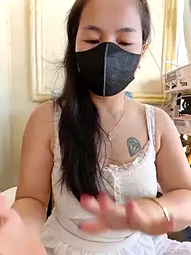 Snapshot of lyna_bl chatting on 03-09-25, 01:25 lyna bl online show from 03-09-25, 01:25