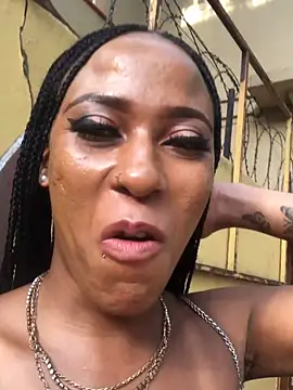 Snapshot of Kylie_Hairy_Bbc chatting on 02-01-25, 05:49 Kylie Hairy Bbc online show from 02-01-25, 05:49