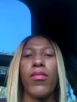 Snapshot of Kylie_Hairy_Bbc chatting on 09-08-25, 02:49 Kylie Hairy Bbc online show from 09-08-25, 02:49