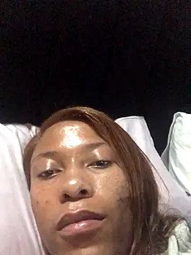 Snapshot of Kylie_Hairy_Bbc chatting on 09-20-25, 02:01 Kylie Hairy Bbc online show from 09-20-25, 02:01