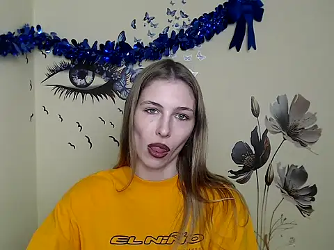 StrangerGi online show from 01-08-25, 04:11