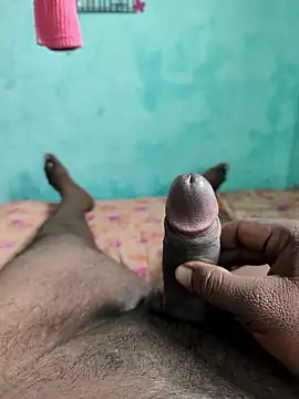 RoundHandler3 online show from 01-12-26, 08:08