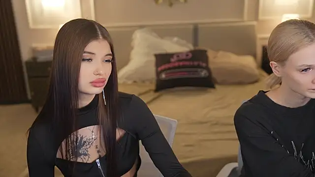 Lucy And Elza Fantasy online show from 11-30-25, 03:38