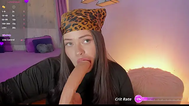 dennisbonnet  online show from 12-21-25, 05:14