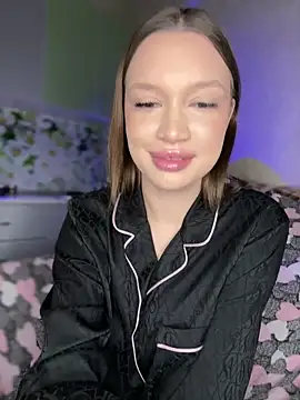 Snapshot of bunnyrich chatting on 01-19-25, 06:10 bunnyrich online show from 01-19-25, 06:10