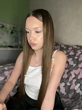 Snapshot of bunnyrich chatting on 02-13-25, 07:42 bunnyrich online show from 02-13-25, 07:42