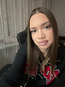 Snapshot of bunnyrich chatting on 11-23-25, 09:47 bunnyrich online show from 11-23-25, 09:47