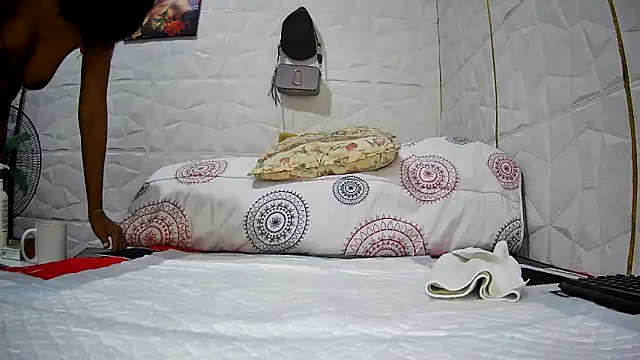 Mendoza Amaranata online show from 10-02-25, 04:19