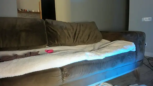 Yukisans online show from 02-20-25, 07:34