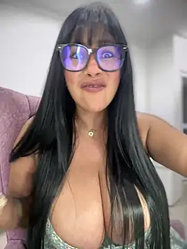 Snapshot of Saorii_kiido chatting on 01-15-25, 01:56 Saorii kiido online show from 01-15-25, 01:56