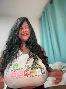 Snapshot of Saorii_kiido chatting on 02-14-25, 05:09 Saorii kiido online show from 02-14-25, 05:09