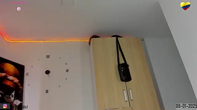 Snapshot of sexykortney chatting on 01-08-25, 03:17 sexykortney online show from 01-08-25, 03:17