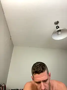 Snapshot of Camcam21 chatting on 10-16-25, 08:21 Camcam21 online show from 10-16-25, 08:21