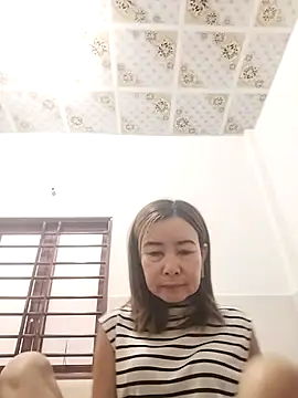 Sexy-ladyboobs20 online show from 10-23-25, 01:16