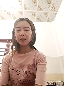 Sexy-ladyboobs20 online show from 10-31-25, 01:39