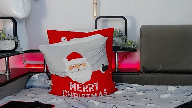 Snapshot of CarterCole chatting on 12-26-24, 10:37 CarterCole online show from 12-26-24, 10:37