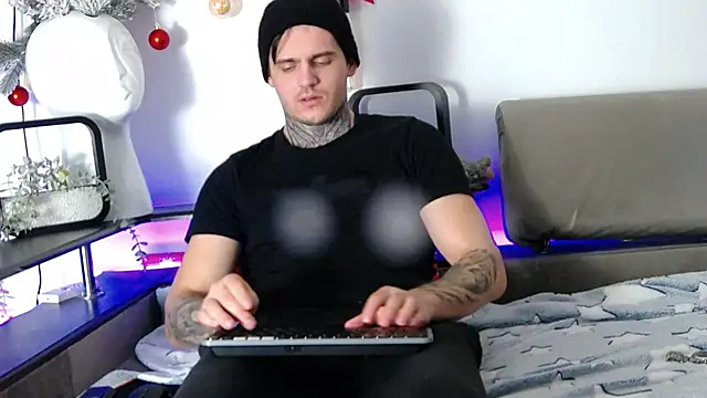 Snapshot of CarterCole chatting on 12-30-24, 04:29 CarterCole online show from 12-30-24, 04:29