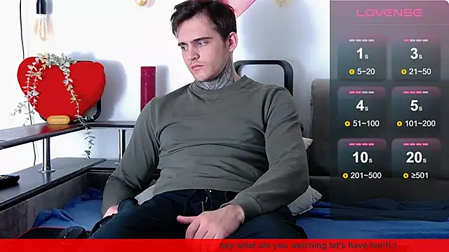 Snapshot of CarterCole chatting on 02-16-25, 04:42 CarterCole online show from 02-16-25, 04:42