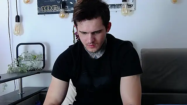 Snapshot of CarterCole chatting on 03-01-25, 11:06 CarterCole online show from 03-01-25, 11:06