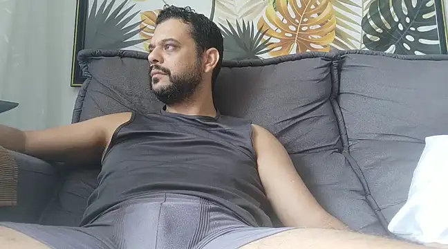 Snapshot of HornyBeachBoyBR chatting on 01-27-25, 02:02 HornyBeachBoyBR online show from 01-27-25, 02:02