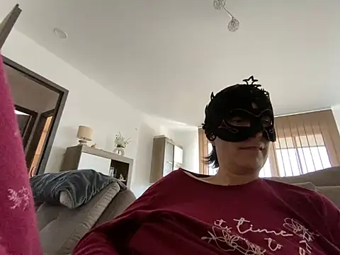 Snapshot of Marilou1983 chatting on 03-08-25, 12:30 Marilou1983 online show from 03-08-25, 12:30