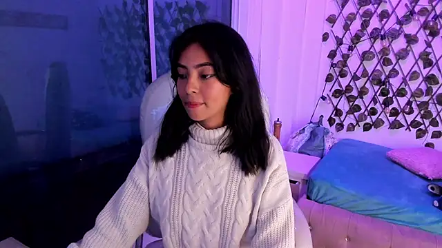 Snapshot of Vic_beckeer chatting on 02-08-25, 04:57 Vic beckeer online show from 02-08-25, 04:57