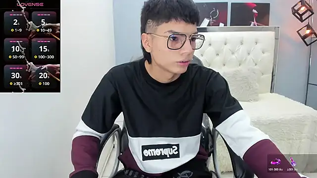 Noha scott online show from 11-27-25, 10:56