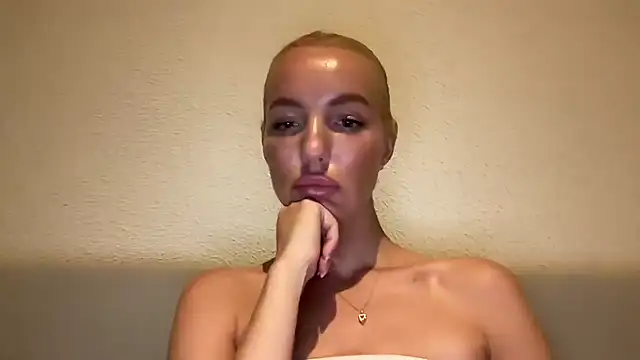 Snapshot of aestetick chatting on 11-27-25, 12:29 aestetick online show from 11-27-25, 12:29