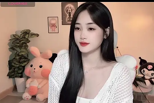 Snapshot of _Aimy_ chatting on 12-03-25, 06:06 Aimy online show from 12-03-25, 06:06