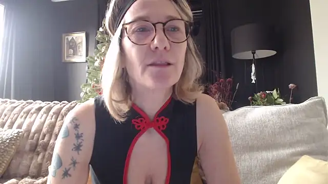 godinflower online show from 11-28-25, 09:01