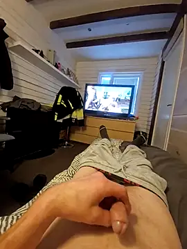 Snapshot of marcis222 chatting on 02-06-26, 01:58 marcis222 online show from 02-06-26, 01:58