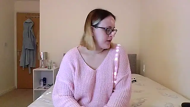 ScarletMae online show from 01-27-25, 02:02