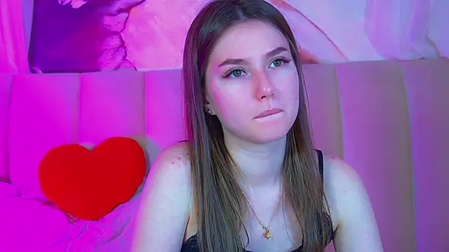 Snapshot of AliceMoreno chatting on 11-13-25, 05:12 AliceMoreno online show from 11-13-25, 05:12