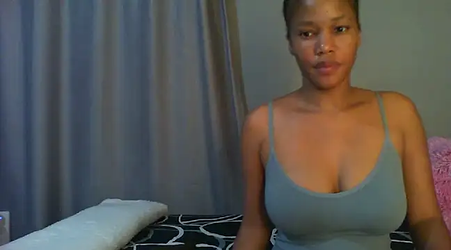 Snapshot of Sexylisa670 chatting on 02-06-25, 08:13 Sexylisa670 online show from 02-06-25, 08:13