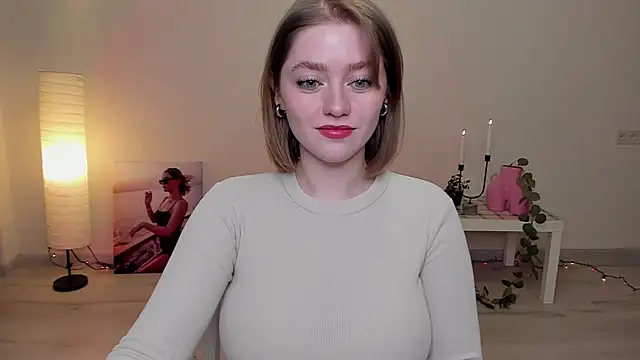 Snapshot of AidaPerry chatting on 01-13-25, 04:30 AidaPerry online show from 01-13-25, 04:30