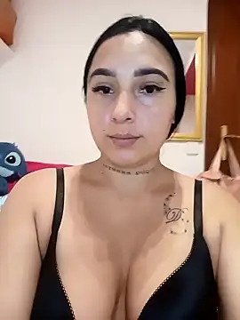 Snapshot of Juanamd1 chatting on 01-16-25, 08:33 Juanamd1 online show from 01-16-25, 08:33