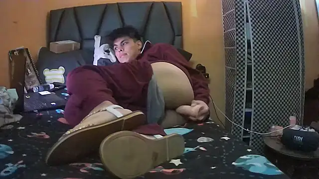 Snapshot of diegotorresd2312 chatting on 11-03-25, 06:03 diegotorresd2312 online show from 11-03-25, 06:03