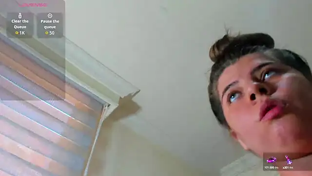 Snapshot of ValeryJohanson_ chatting on 09-13-25, 07:24 ValeryJohanson online show from 09-13-25, 07:24