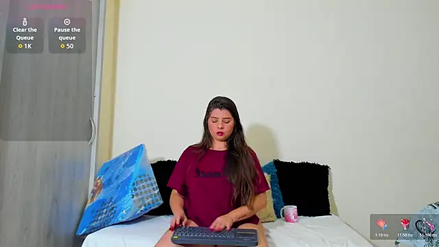 ValeryJohanson  online show from 12-19-25, 11:23