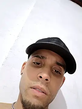 Snapshot of Jesus20222 chatting on 04-07-26, 01:50 Jesus20222 online show from 04-07-26, 01:50