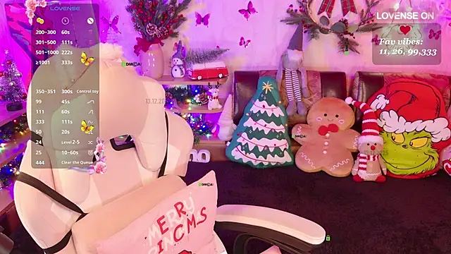 Snapshot of Miss_SweetPeach chatting on 12-13-25, 07:53 Miss SweetPeach online show from 12-13-25, 07:53