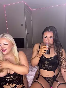 PrincessMegUK online show from 01-11-25, 10:07