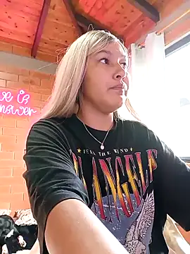 SamaraJay1 online show from 03-09-25, 12:42